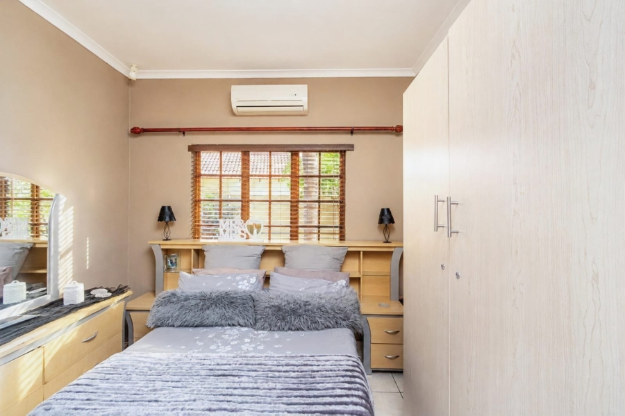 4 Bedroom Property for Sale in Safari Gardens North West